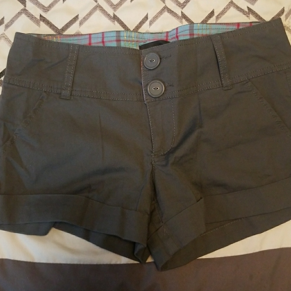 Gray button shorts